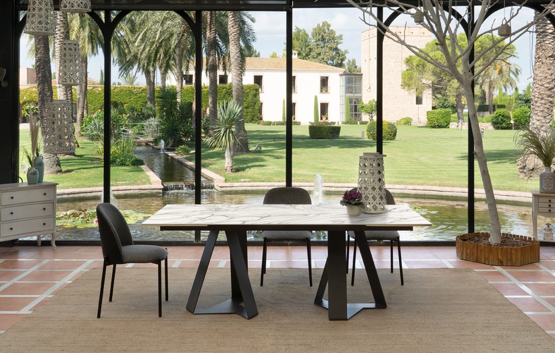 Valencia Carcassone Dining Table