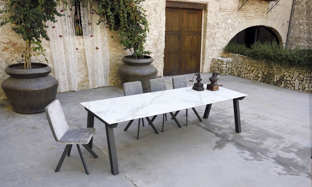 Valencia Nordic Dining Table