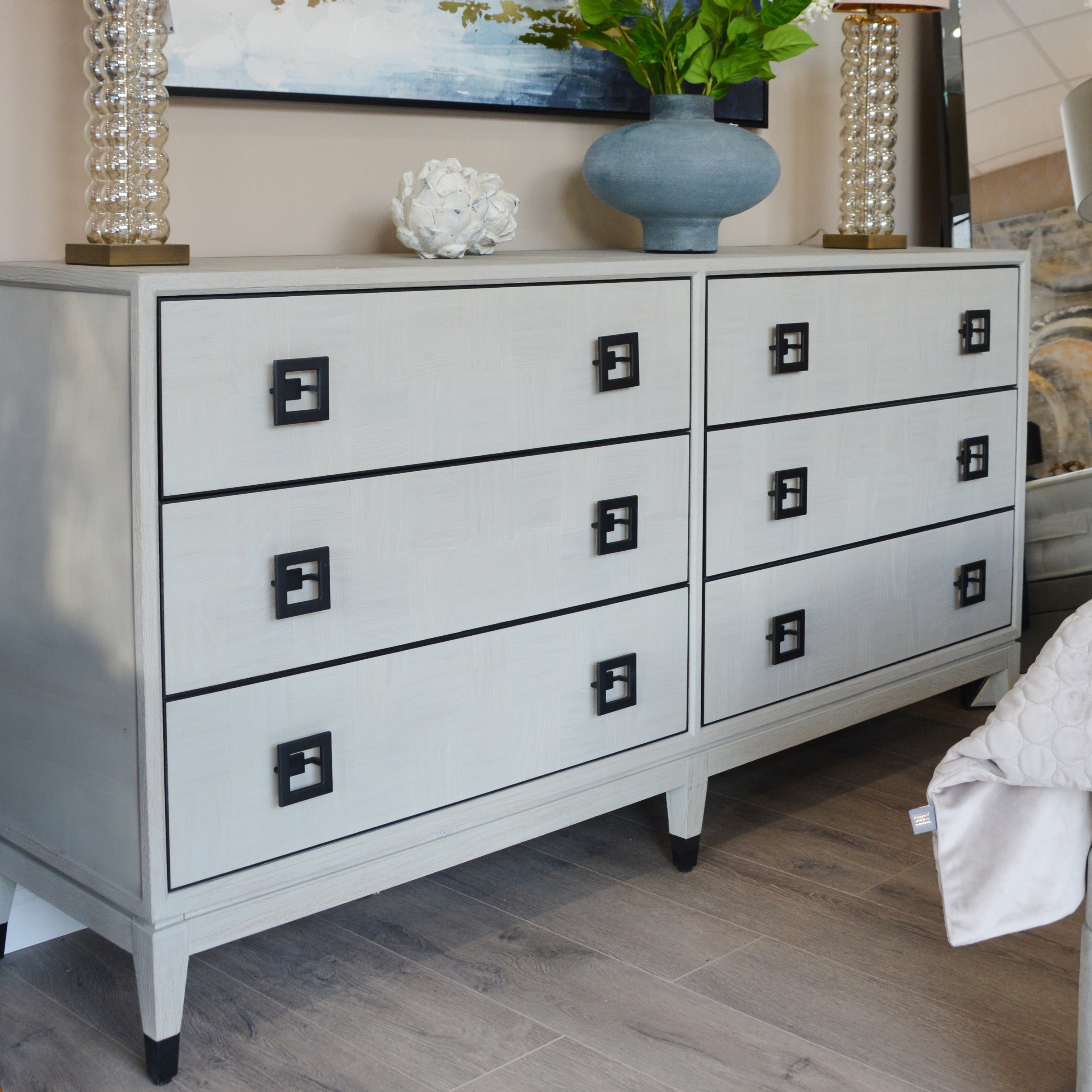 Cliveden White 6 Drawer Chest