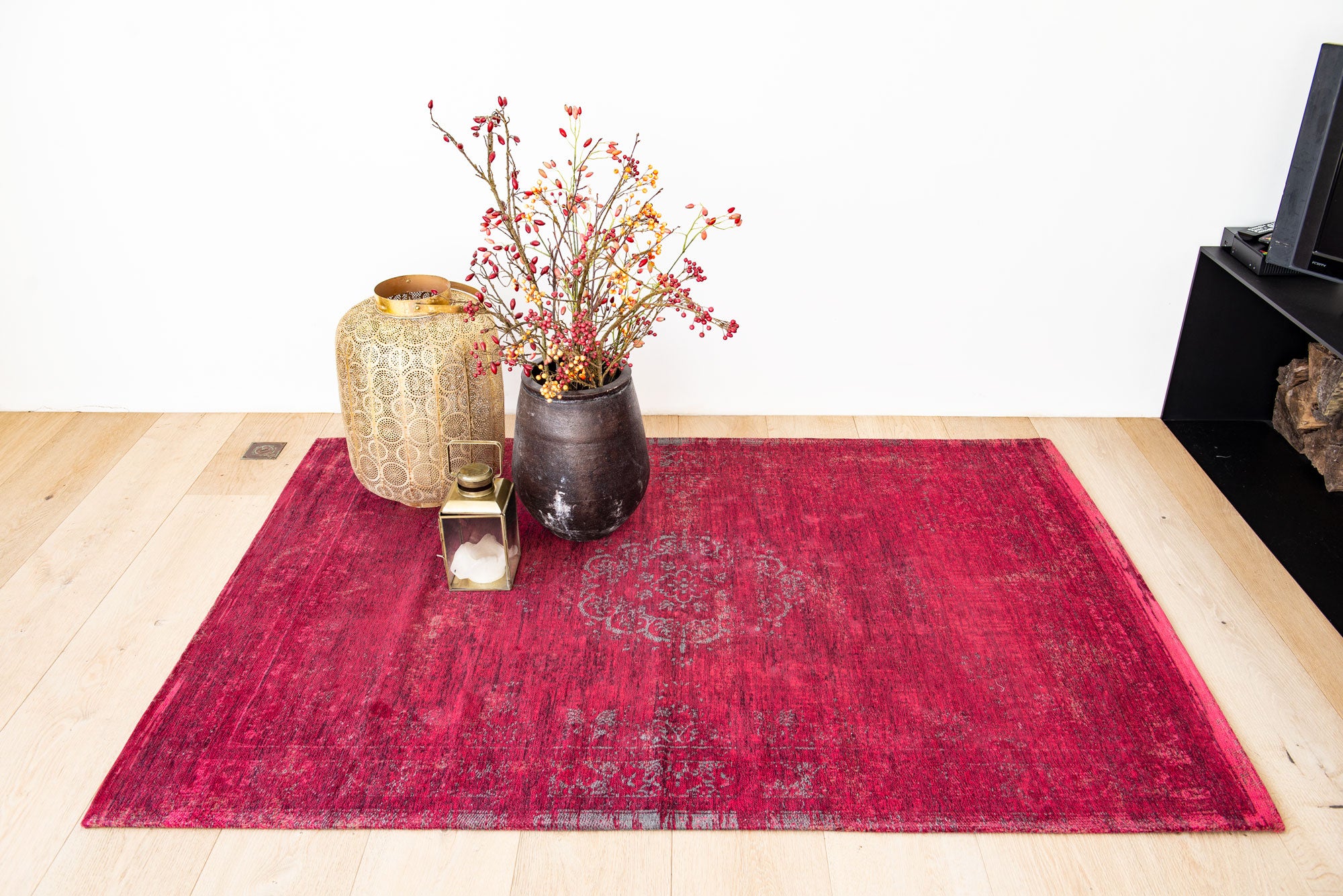 Louis De Poortere Rug - Fading World Collection - Medallion
