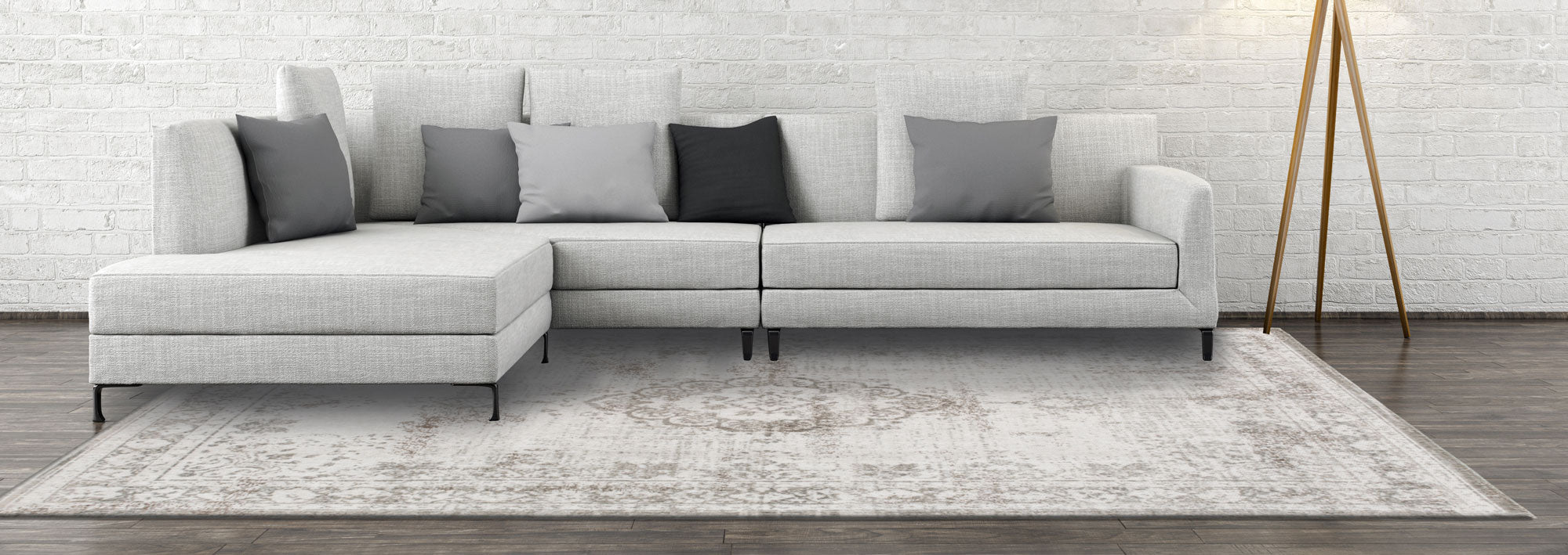 Louis De Poortere Rug - Fading World Collection - Medallion