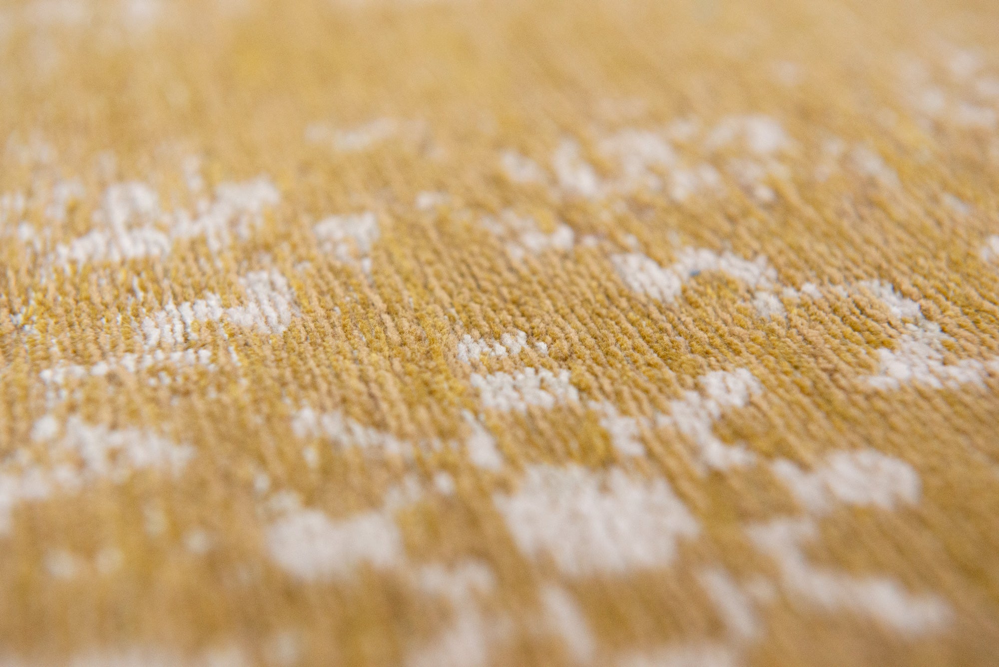 Louis De Poortere Rug - Fading World Collection - Medallion