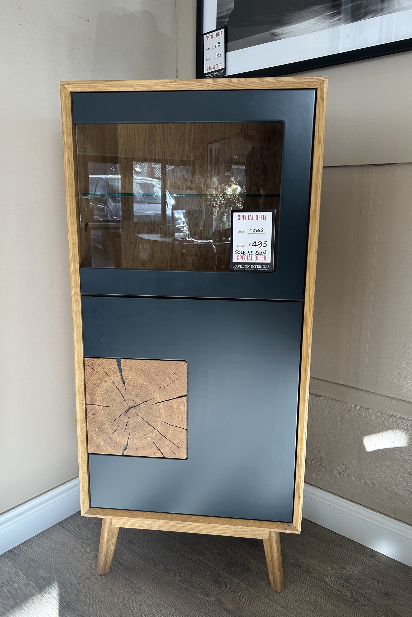 Special Offer - Manhattan Slim Display Unit