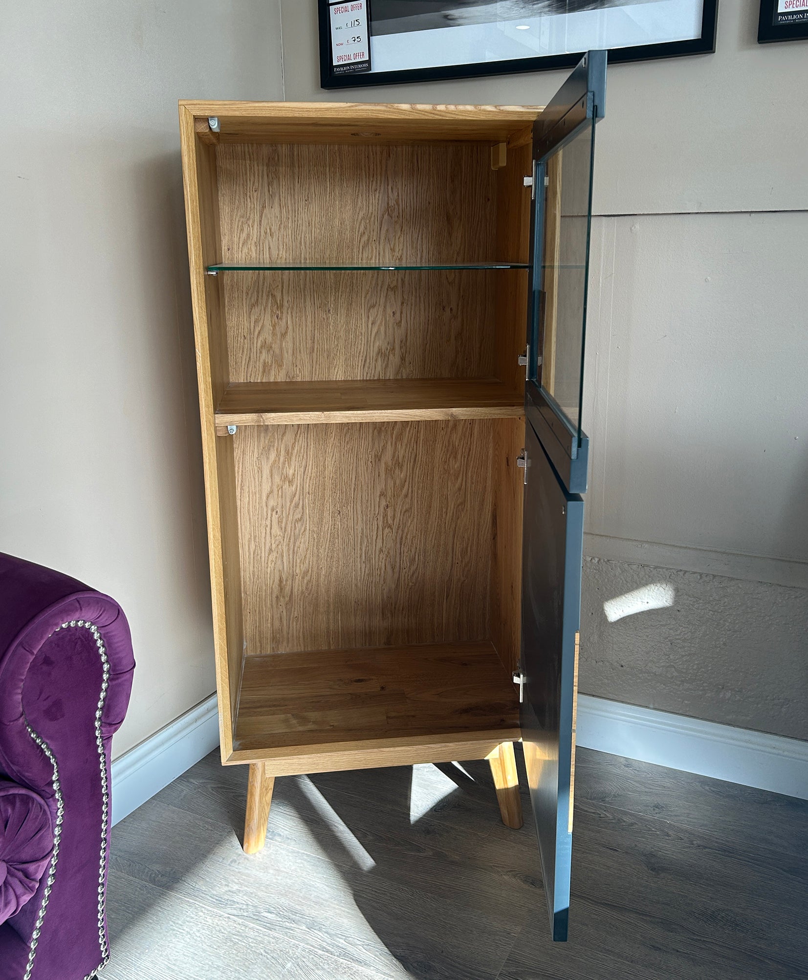 Special Offer - Manhattan Slim Display Unit