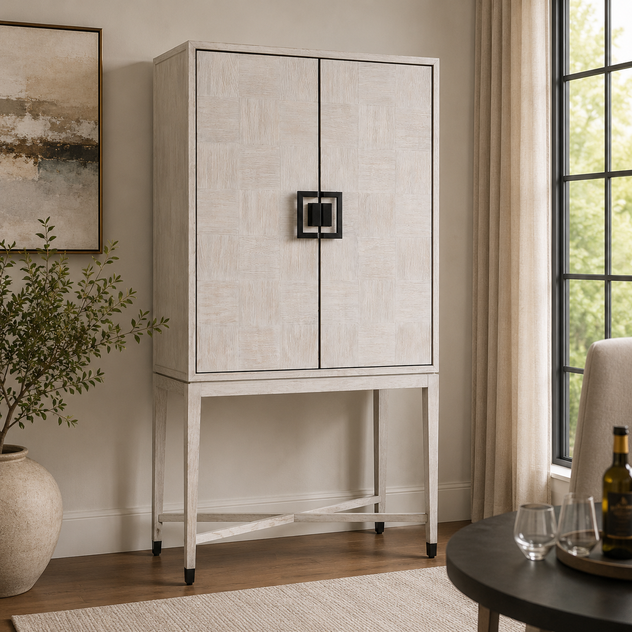 Cliveden White Drinks Cabinet