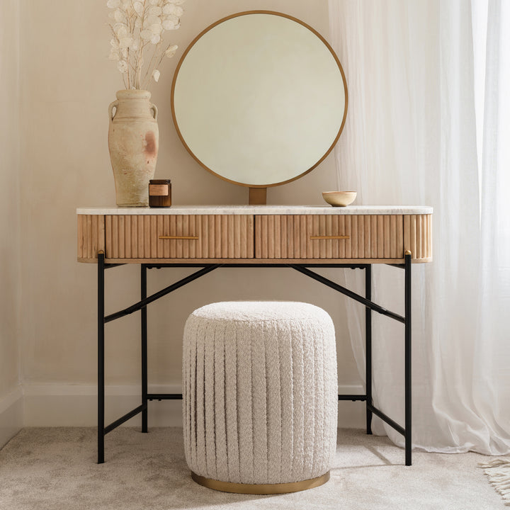 Windsor Dressing Table