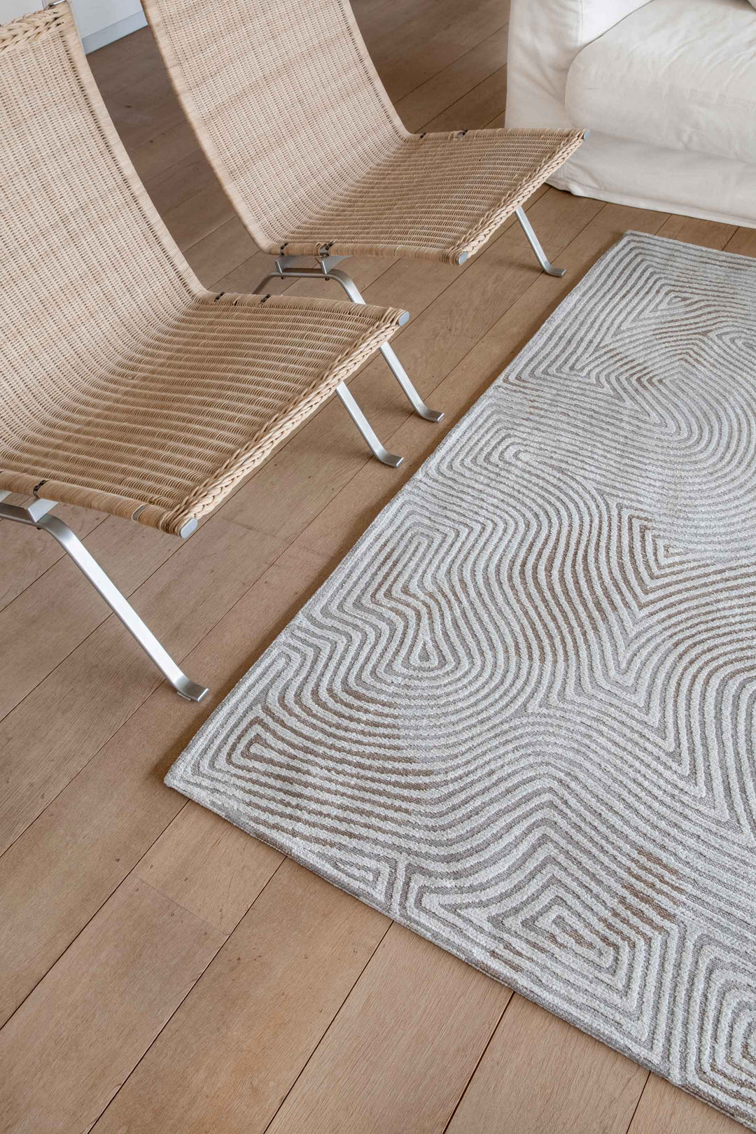 Louis De Poortere Rug - Meditation Collection - Coral