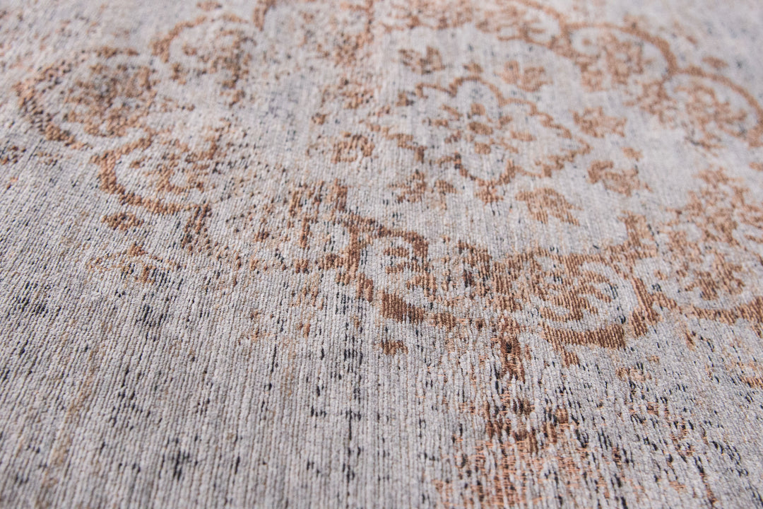 Louis De Poortere Rug - Fading World Collection - Medallion